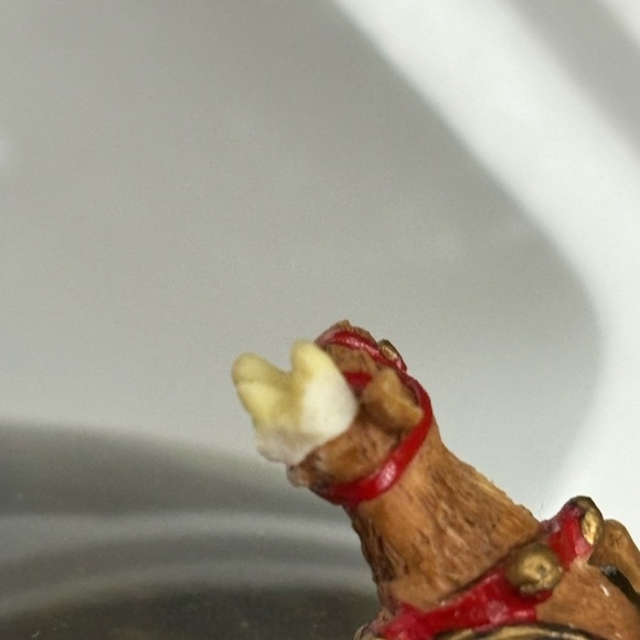 Santa sleigh snow globe by kirkland revolving outter globe vintage? - FLAWS - Picture 16 of 17